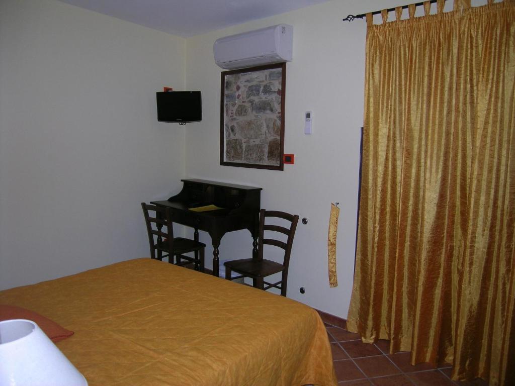 Domus Lilio Acomodação com café da manhã Petralia Sottana Quarto foto