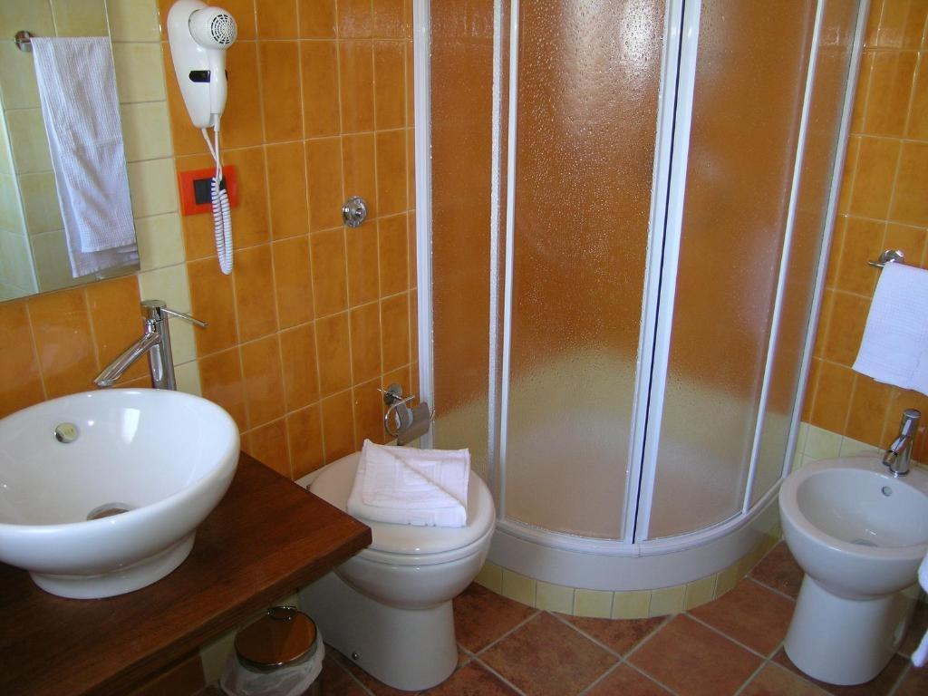 Domus Lilio Acomodação com café da manhã Petralia Sottana Quarto foto
