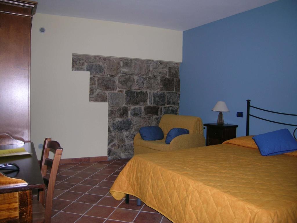 Domus Lilio Acomodação com café da manhã Petralia Sottana Quarto foto